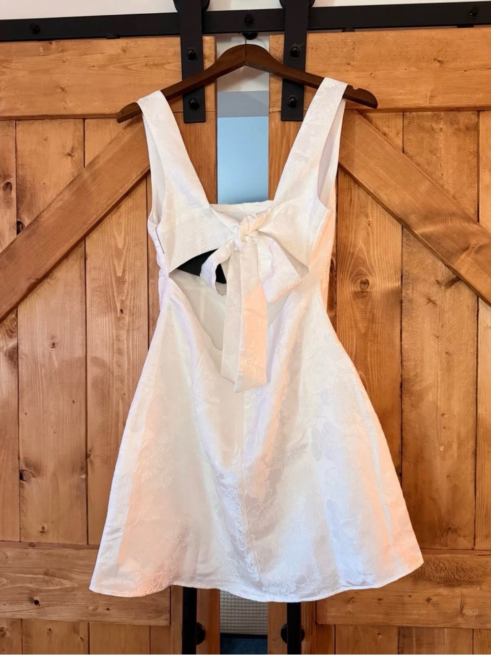 White Tie-back Sleeveless Mini Dress